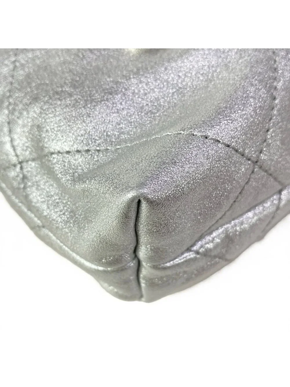 Chanel Handbag 22 Mini Silver Lambskin